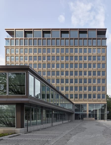 Staal-Kade Office Building Transformation